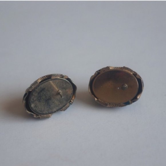 Vintage Gold Tone Green Enamel Half Hoop Earrings Drop Post Swirl Design EUC - Picture 3 of 5